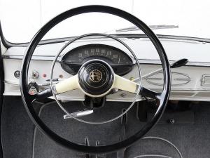 Alfa Romeo Giulietta Berlina 1955 года 